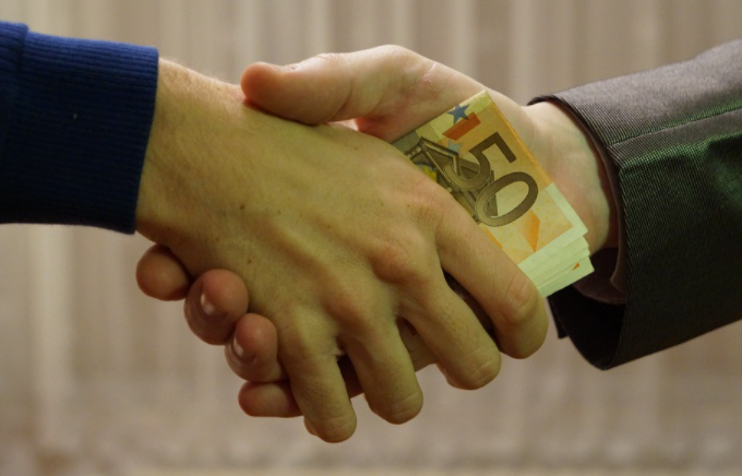 Deal with the money lender